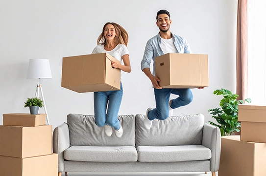 propriétaire qui emménage grâce leur spécialiste achat revente immobilier Bordeaux
